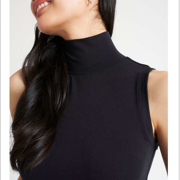 Kit and Ace Sleeveless Turtleneck (M) Tan - Picture 7 of 8